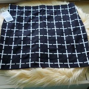 Black and white mini Skirt